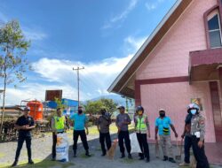 Dalam Rangka Hari Bhayangkara Ke – 75, Polres Tolikara Laksanakan Bhakti Sosial Serentak Di Masjid dan Gereja