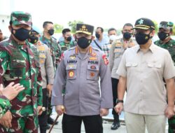 Kapolri, Panglima TNI dan Menkes Tinjau Rusun Nagrak dan PPKM di Semper Barat