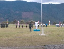 Suasana Khidmat Dan Syahdu Mewarnai Berlangsungnya Upacara Penurunan Bendera Merah Putih Di Distrik Bokondini