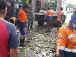 Kerja Bakti Jumat Bersih di Kel.Pa’baeng – Baeng