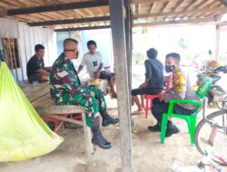 Sinergitas TNI & POLRI Dalam Giat Sambang Desa Binaannya