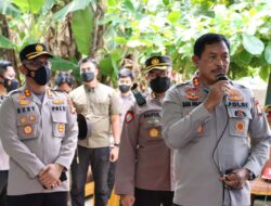 Kapolres Takalar Dampingi Kapolda Sulsel Meninjau Gelaran Vaksinasi di Desa Lassang