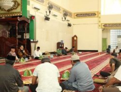 Sekda Takalar Rapat Bersama Pengurus Yayasan Wakaf Masjid Agung