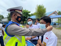 Ops Keselamatan 2022, Satlantas Polres Takalar Sosialisasi Tertib Berlalu Lintas dan Berbagi Masker
