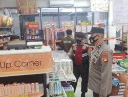 Personil Polsek Pattallassang Patroli dan Operasi Yustisi di Mini Market