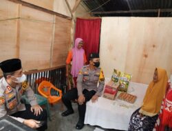 Jum’at Berkah di Bulan Penuh Berkah, Polres Takalar Berbagi Sembako ke Kaum Dhuafa