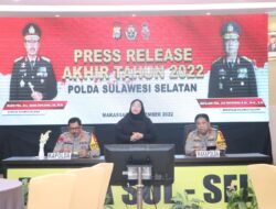 Polda Sulsel Gelar Press release Giat Akhir Tahun 2022 di Mapolrestabes Makassar