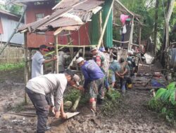 Sinergi TNI-POLRI Bantu Warga Binaan Perbaiki Rumahnya