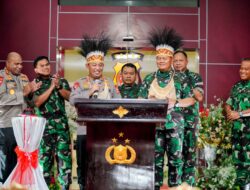 Ratas Bareng Presiden, Kapolri Tegaskan TNI-Polri Kawal Seluruh Kebijakan di Papua