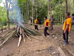 Kapolsek Kajang Bakar Arena Judi Sabung Ayam di Desa Sangkala