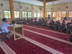 Pj Bupati Takalar Laksanakan Sholat Tarwih Bersama Di Rumah Jabatan