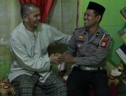 Inisiasi Program Jumat Sedekah Sat Lantas Bulukumba (JUS LABU) Kanit Gakkum Jenguk Anggotanya Yang Sakit Menahun.