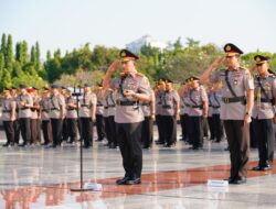 Jelang HUT ke-77 Bhayangkara, Kapolri dan Jajaran Ziarah ke TMP Kalibata