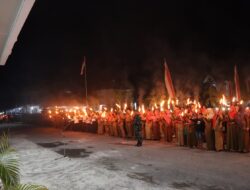 Kapolres Takalar Hadiri Upacara Malam Taptu dan Pawai Obor Dalam Rangka Peringatan Hut Proklamasi RI Ke-78