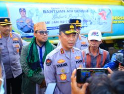 Hari Jadi Ke-72 Humas Polri Dirayakan Dengan Berbagi Air Bersih