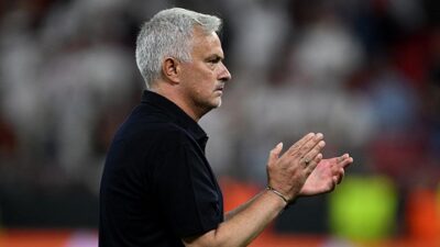 "Sang Spesialis Mencari Tantangan Baru: Mourinho Bernegosiasi dengan Fenerbahce"