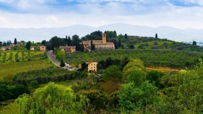 Jelajah Pesona Tuscany: Negeri Anggur, Kastil Tua, dan Kota Abad Pertengahan