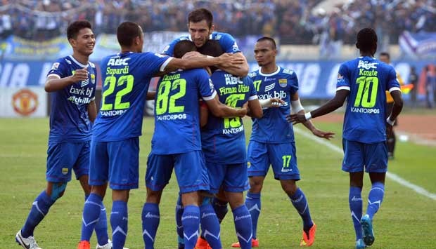 Persib Bandung Catatkan Sejarah Kemenangan atas Persipura, Raih Puncak ISL 2014