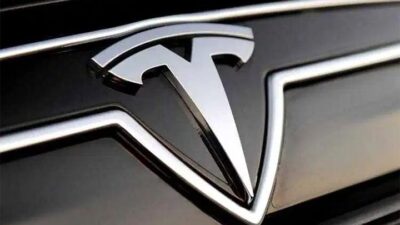 Jagat Otomotif Terkejut: Tesla Sabet Gelar Inovator Terdepan