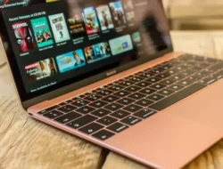 Membelah Layar MacBook: Rahasia Multitasking yang Efektif