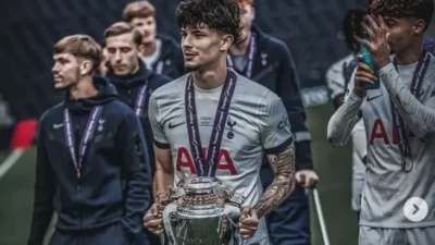 Sang Bintang Baru Spurs Asal Thailand, Jude Soonsup-Bell, Memikat Hati Legenda Sepak Bola