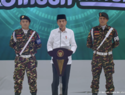 Wacana Peningkatan UKT Tertunda, Jokowi Berikan Penjelasan