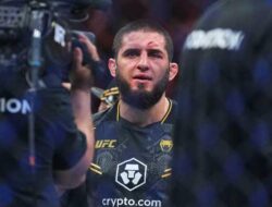 Sang Raja Ringan UFC: Islam Makhachev, Petarung Dominan yang Tak Terkalahkan