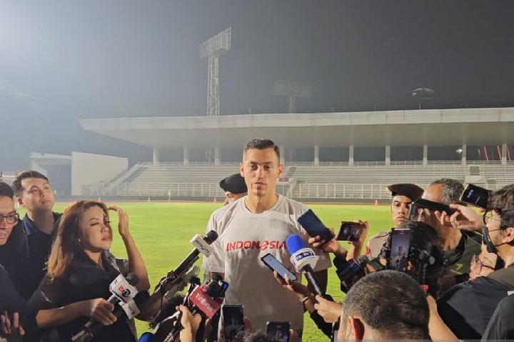 Timnas Indonesia Terpuruk, Jay Idzes Menanti Suntikan Semangat Suporter