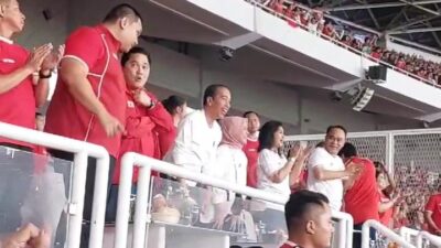 Presiden Jokowi Saksikan Garuda Terbang Tinggi, Tunjukkan Semangat Kemenangan dengan Berdiri Setiap Peluang Tercipta