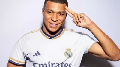 Transfer Bersejarah: Mbappe Hijrah ke Madrid dengan Rekor Rp2 Triliun