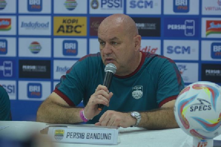 Persib Bungkam PSM di Pertempuran Sengit, Hodak Tetap Berbesar Hati